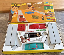 CG11: TRIANG SPOT ON GO