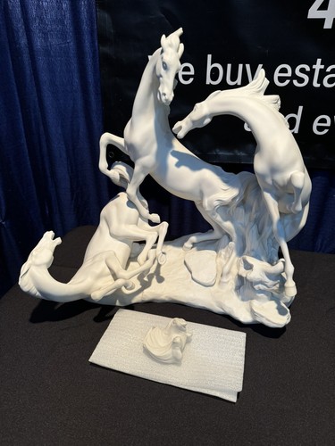 Large lladro horse - horse, group