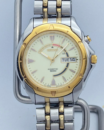 Seiko kinetic sports - 5m63, two