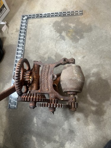 Antique mccormick deering - antique,