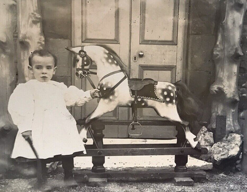 Early mounted photo card - photo, child