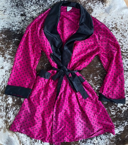Vintage 1970s nylon dressing