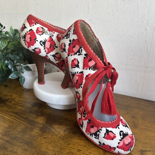 Vintage style ruby - style,