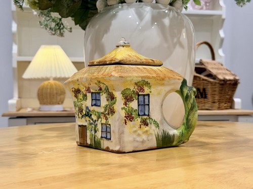Vintage cottage ware - ware, |