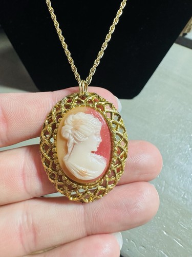 Vintage cameo pendant - vintage,