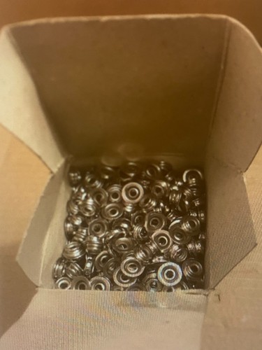 Box 1000 press stud - of,