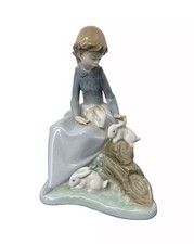 Lladro ‘Girl With