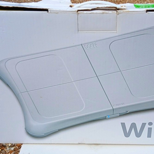 Nintendo wii fit balance board - nintendo,
