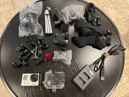 Gopro hero bundle - gopro,