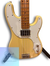 Unused Squier by Fender