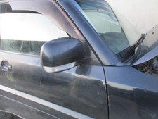 Mitsubishi Shogun RIght Wing