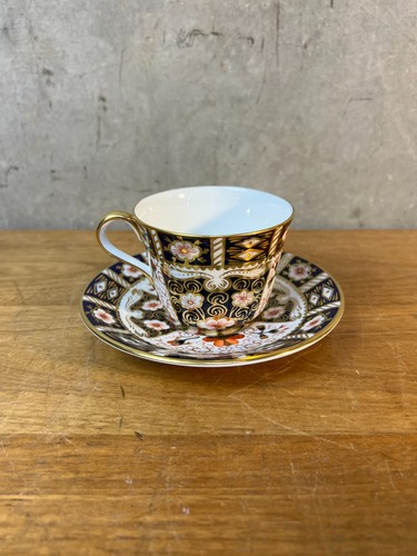 Royal crown derby - crown, traditional