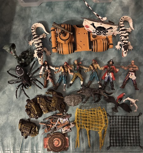 Job lot pirate action - lot,