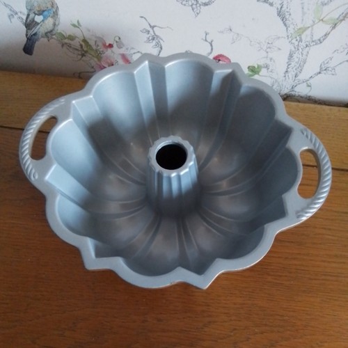 Nordic ware usa gold - ,
