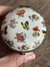 Regal porcelain vintage