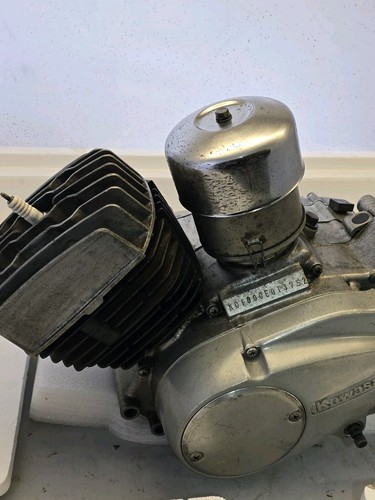 Kawasaki 100 cc engine - kawasaki, /