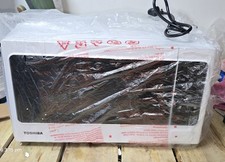 TOSHIBA 20 Liter 800W Digital