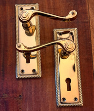 Polished Brass Finish Georgian