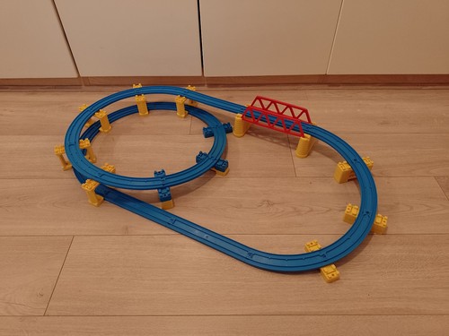 Spiral track tomy - spiral,