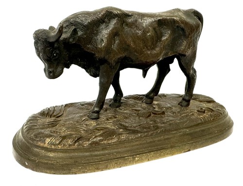 Lovely antique bronze figure - lovely,