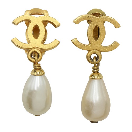 Chanel gold tone faux - gold-tone,