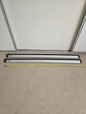 Thule 961 Wingbar 118cm with uncut rubber straps. 