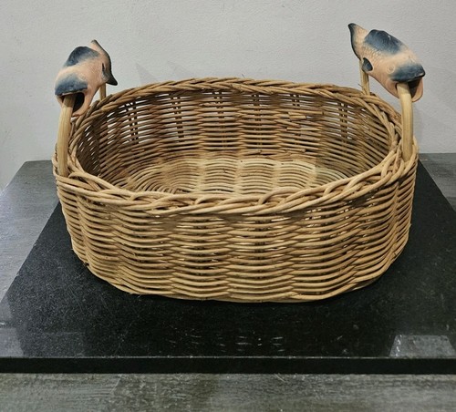 Vintage woven wicker - wicker, /