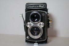 Yashica-Mat TLR 120 Medium Format Camera - READ DESCRIPTION