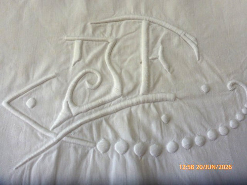 Antique french fine linen - antique, bed