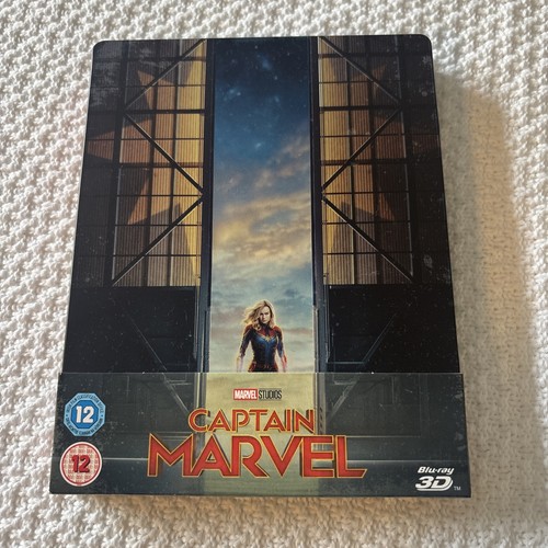 Captain marvel and blu - marvel,
