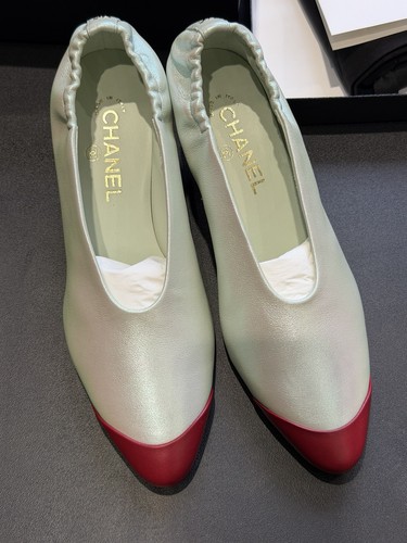 Chanel metallic 26k shoes - metallic,