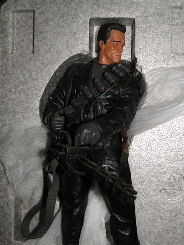 Terminator 800 exclusive - terminator, t-800