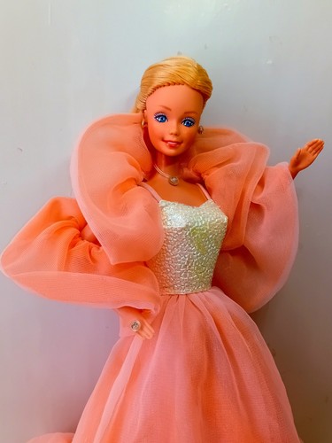1984 peaches cream barbie - 1984,