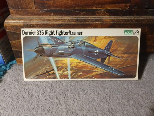 F235 frog dornier 335 - frog,
