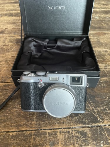Fujifilm x100 digital camera - fujifilm,