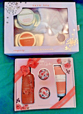 2 NEW Boxed Baylis and Harding