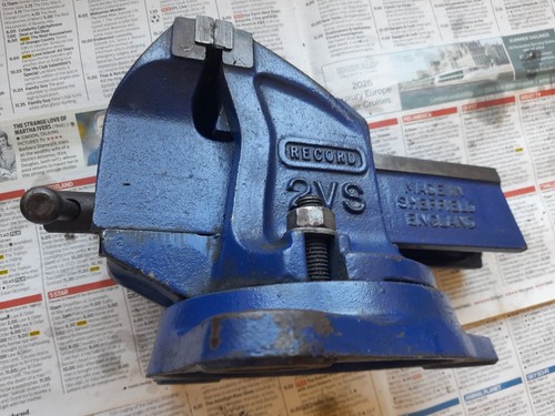 Record 2vs swivel - vice, made