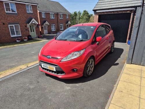 Breaking ford fiesta - ford, zetec
