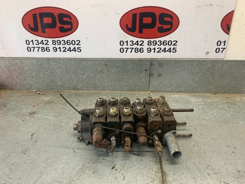 Main hydraulic valve block - , /