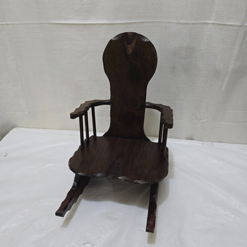 Vintage wooden rocking chair - wooden,