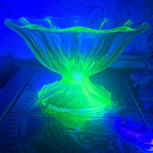 Green uranium glass - green,