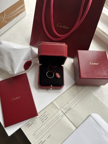 Cartier classic love - cartier, 18ct