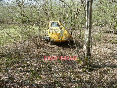 Photo abandoned reliant ant - ,