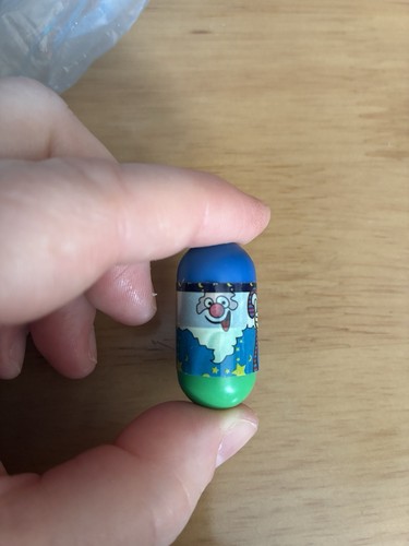 Mighty beanz rookie bean - rookie,
