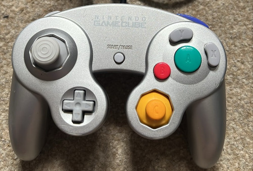 Official nintendo gamecube - official,