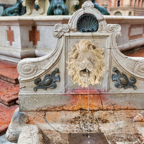 Water flow device fountain - flow,