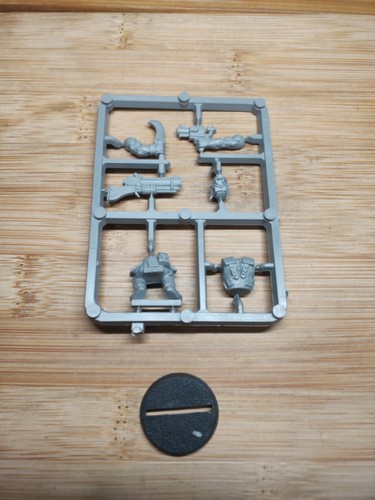 Gorkamorka plastic ork boy - gorkamorka, b