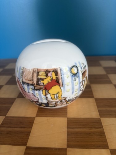 Ceramic winnie the - pooh, money