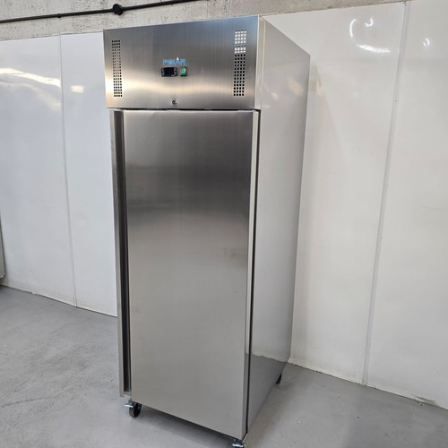 Upright fridge single - single, 1