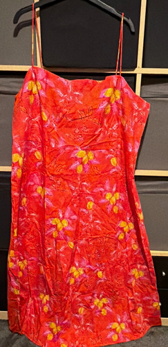 Never fully dressed - red, floral